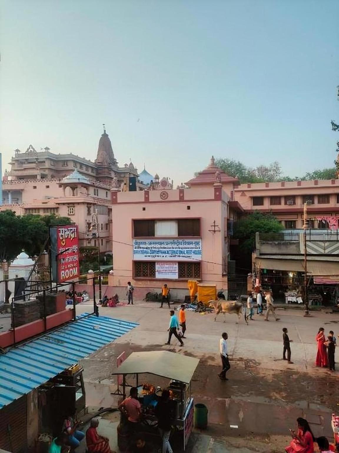 Subhadra Guest House Mathura Exteriör bild